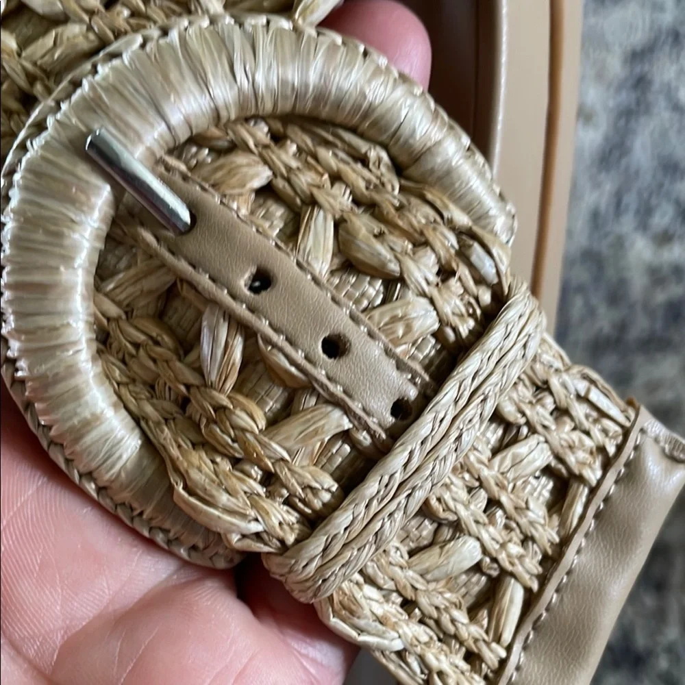 Marc Fisher Tan Woven crochet Slide Sandals NEVER WORN! - Picture 7 of 7